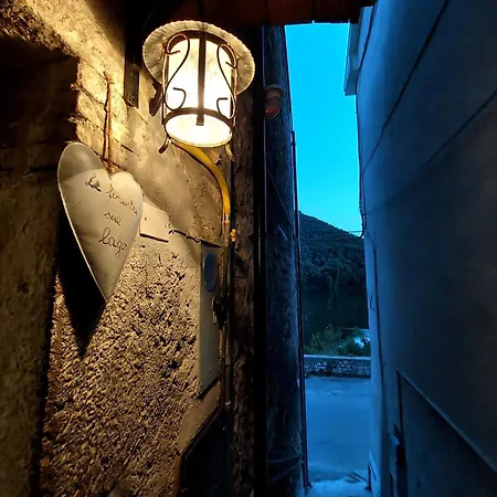 Le Finestre Sul *
